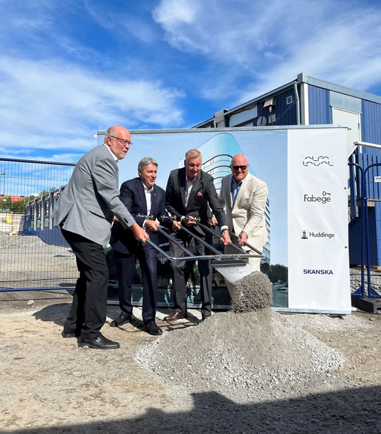 Breaking-ground-Flemmingsberg.jpg